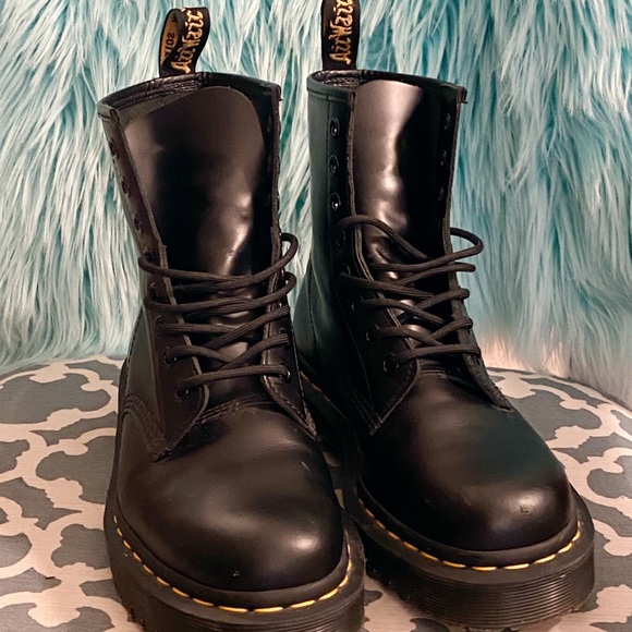 DR Martens AirWair 1460 SMOOTH LEATHER PLATFORM BOOTS-Unisex, Black, Sz 6/7 - Picture 2 of 14